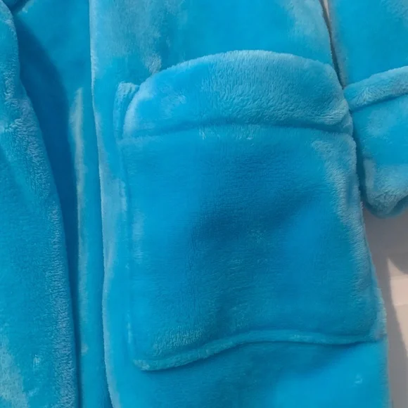 Turquoise Blue Plush Bath Robe - Picture 11 of 13